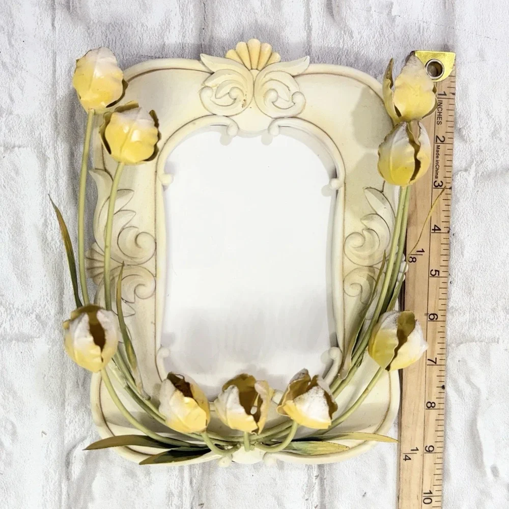 Vtg 3D Ceramic Resin & Metal Tulip Garden Themed Picture Frame Yellow Floral 4x6